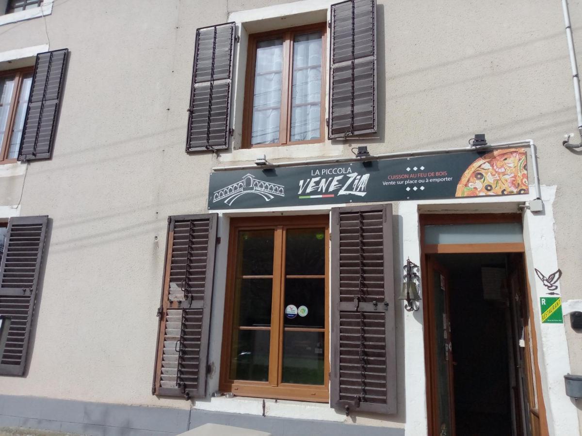 Bed and Breakfast Jonquille Chic La Piccola Venezia Vrecourt Экстерьер фото